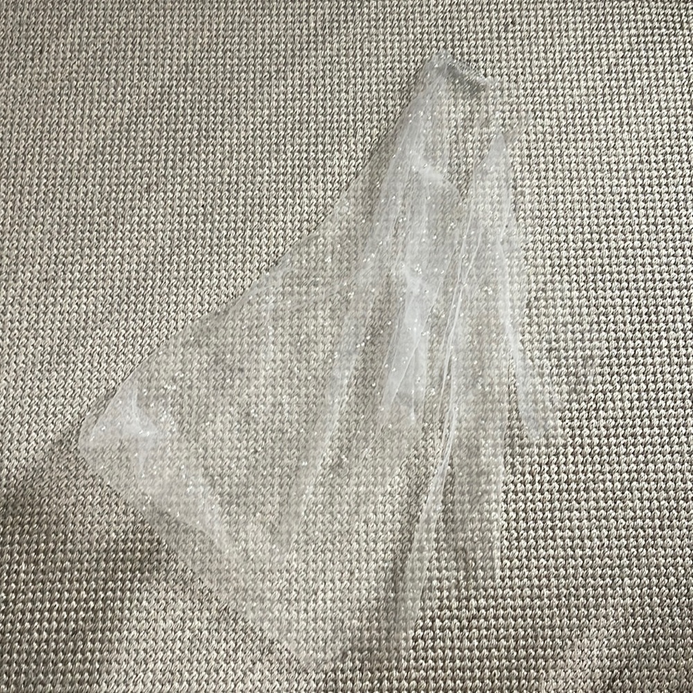 Short pearl veil